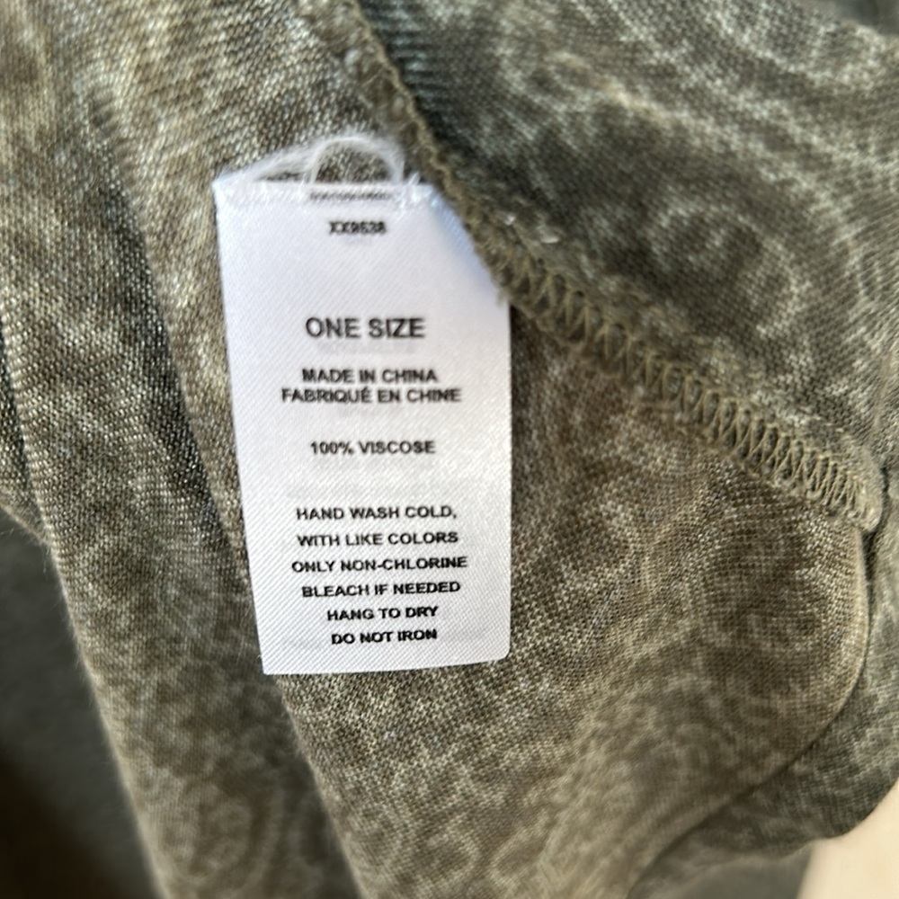 TREASURE & BOND One Size Ruana NWT - Picture 5 of 6